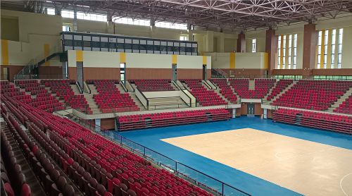 專業(yè)看臺座椅如何制造？四大核心步驟揭秘